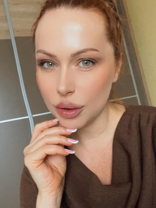 Chloe NUR ERNSTHAFTE KUNDEN !! ANDERE WERDEN BLOCKIERT SEIN !!