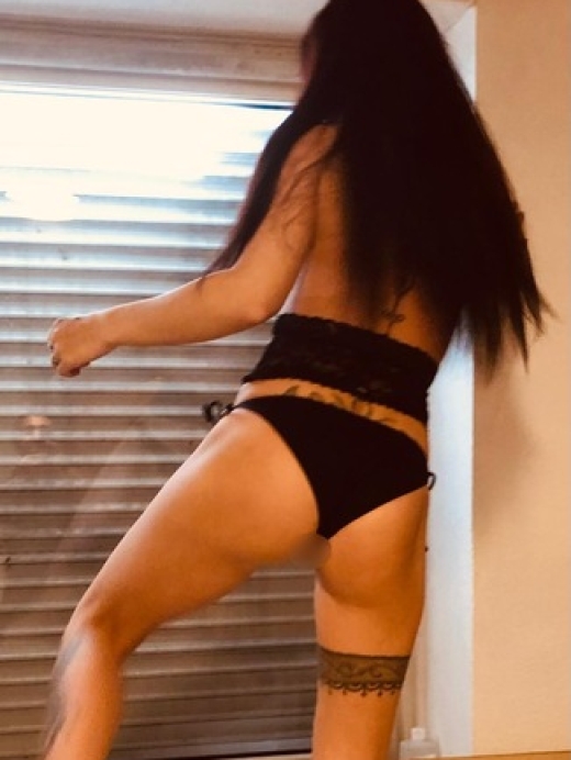 Iva WHATSAPP ERREICHBAR